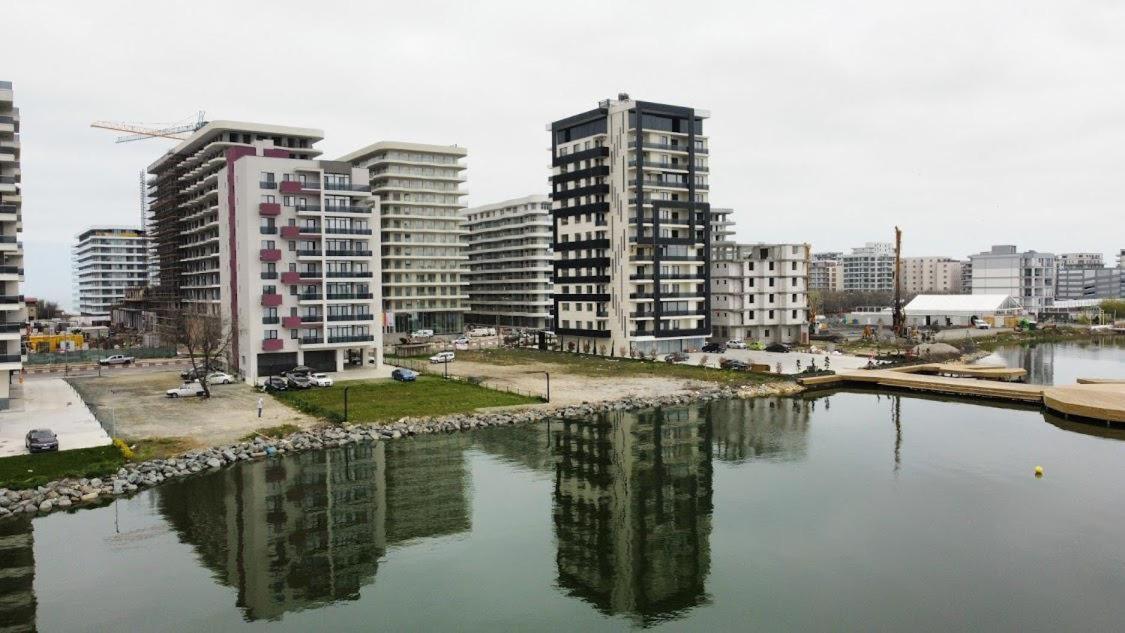 Dreamy Lake Mamaia Exterior photo